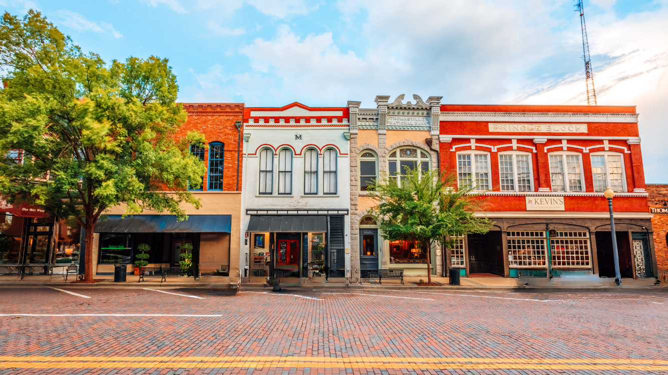 Photo for THOMASVILLE SHINES IN USA TODAY&rsquo;S 10BEST LISTS, SECURING SECOND AND THIRD PLACE IN PRESTIGIOUS CATEGORIES