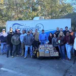 Photo for CITY OF THOMASVILLE EMPLOYEES GIVE BACK DURING HOLIDAY SEASON