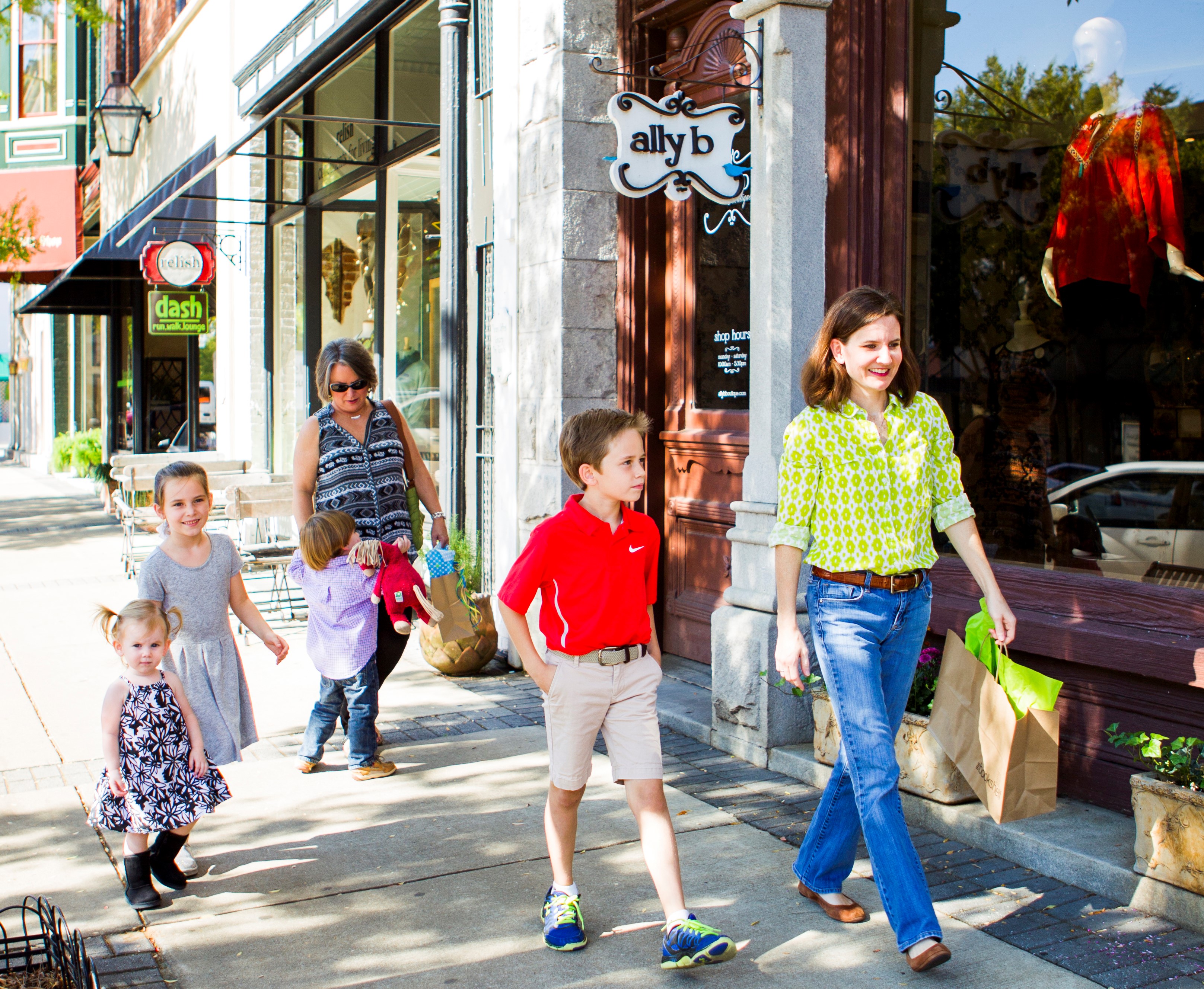 Family Shopping in Historic Downtown Thomasville